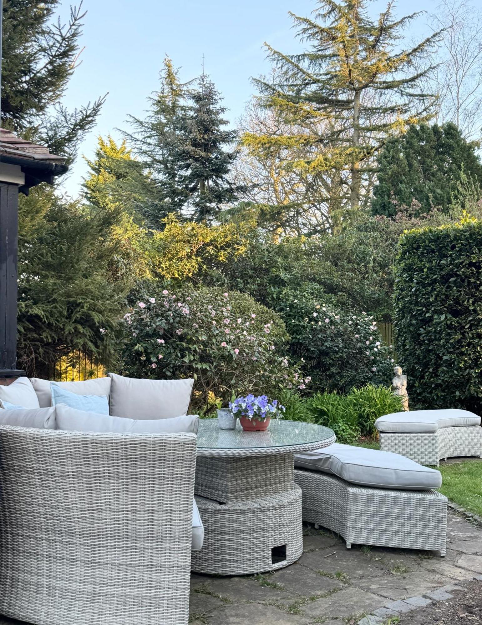 Thornton House Private Country House Thornton Hough Entire House Sleeps 6 Wirral Εξωτερικό φωτογραφία